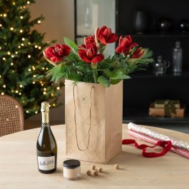 7 Amaryllisbukett med alkoholfrie bobler og lakriskuler 1080x1080