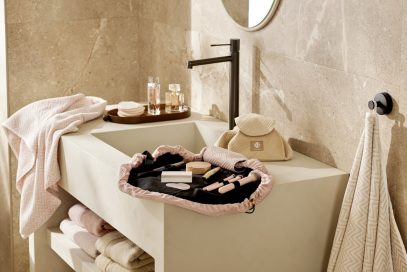 106013134 Marna kosmetikkveske rosa 106013135 Marna kosmetikkveske beige stort