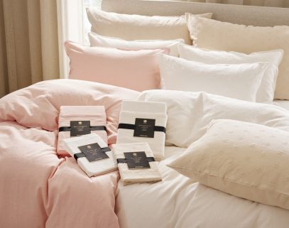 106013636 106013637 106013638 106013633 106013634 106013635 Marna hamp bomullsengesett lys rosa cream 106013639 106013640 106013641 106013642 Marna hamp bomull putevar cream beige pakning 1 stort