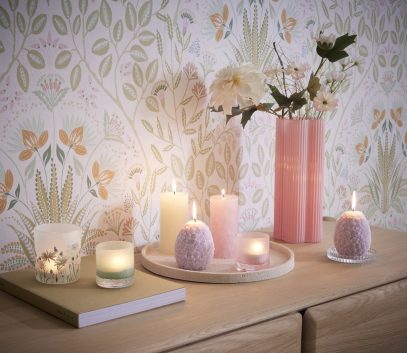 106015569 Quartz kubbelys 12 cm rosa 106015571 Quartz kubbelys 12 cm hvit 106015494 Leonora dekorlys 10 cm rosa 1 stort